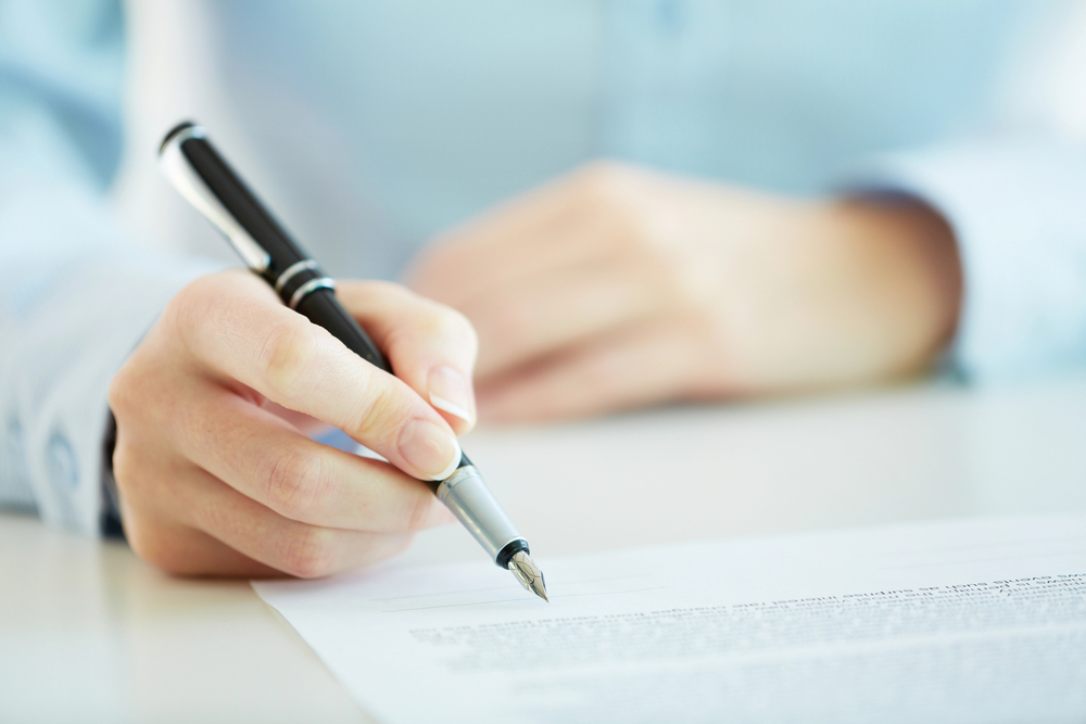 real estate signing contract